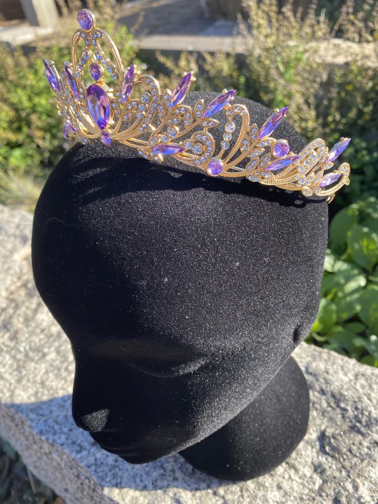 Gold Queen’s Crown with Purple Faux Diamantes – Medieval/Fantasy Costume Accessory
