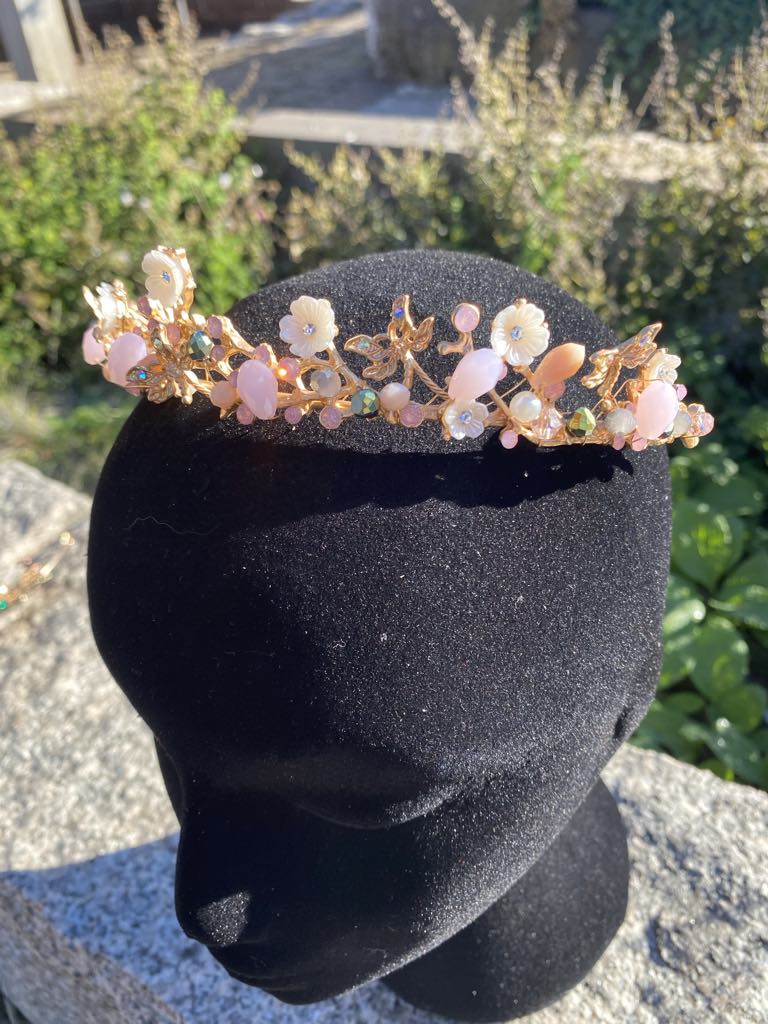 Gold Queen’s Crown with White Flowers and Pink Faux Diamantes – Medieval/Fantasy Costume Accessory