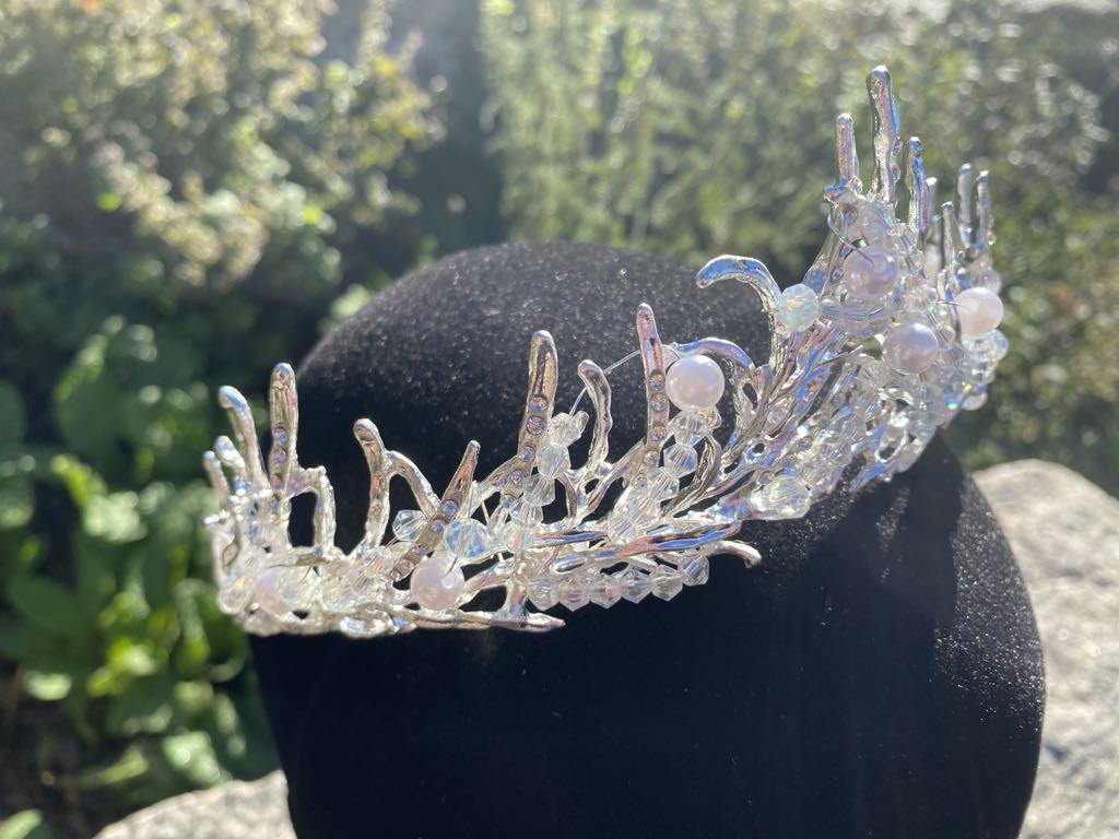 Ice Queen Crown with faux Pearls – Medieval/Fantasy Costume Accessory in silver