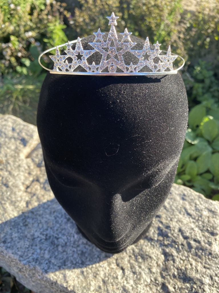 D. Silver Princess Tiara with White Faux Diamantes – Medieval/Fantasy Costume Accessory