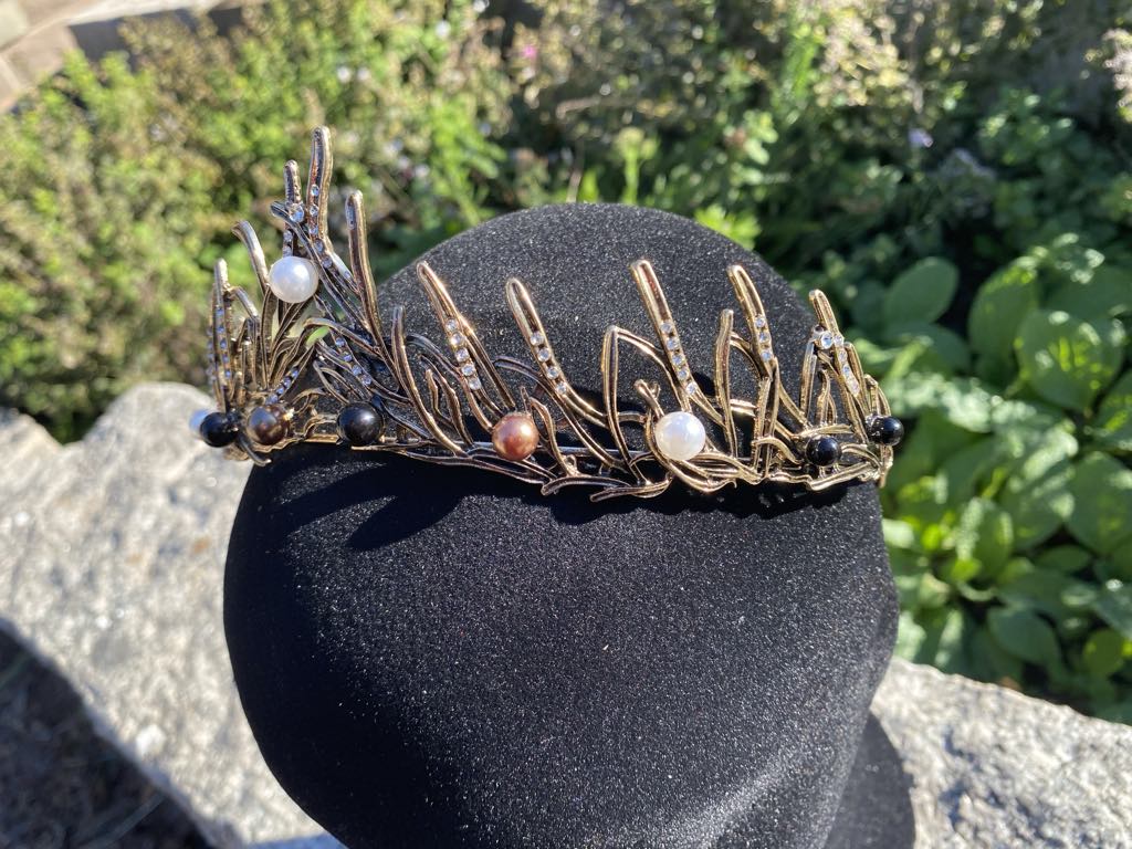 Ice Queen Crown with Faux Pearls – Medieval/Fantasy Costume Accessory in bronze