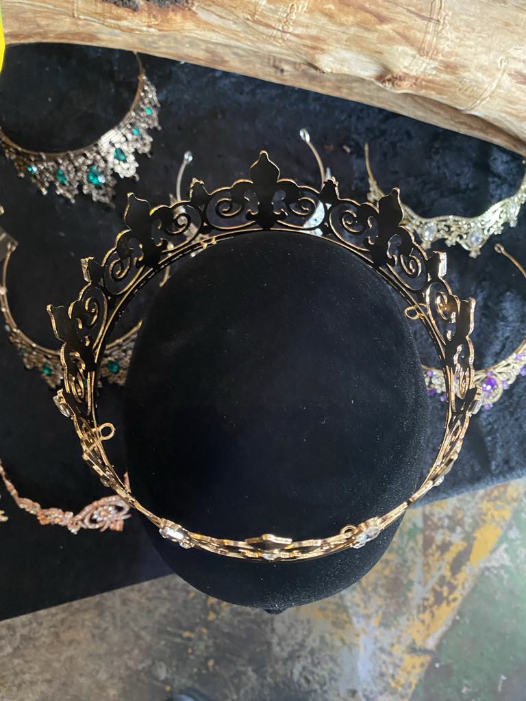 King’s Circlet Crown with Faux Diamonds – Gold or Silver