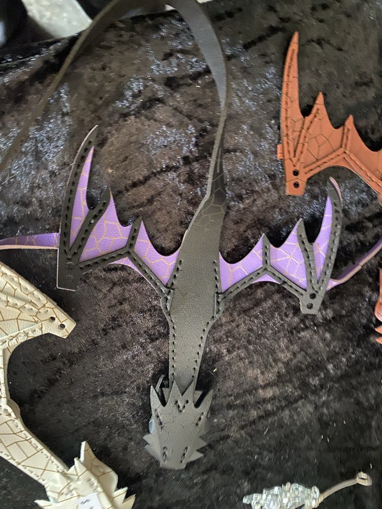 Hand Dragon