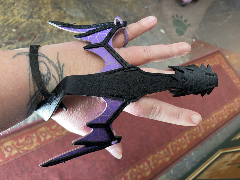 Hand Dragon