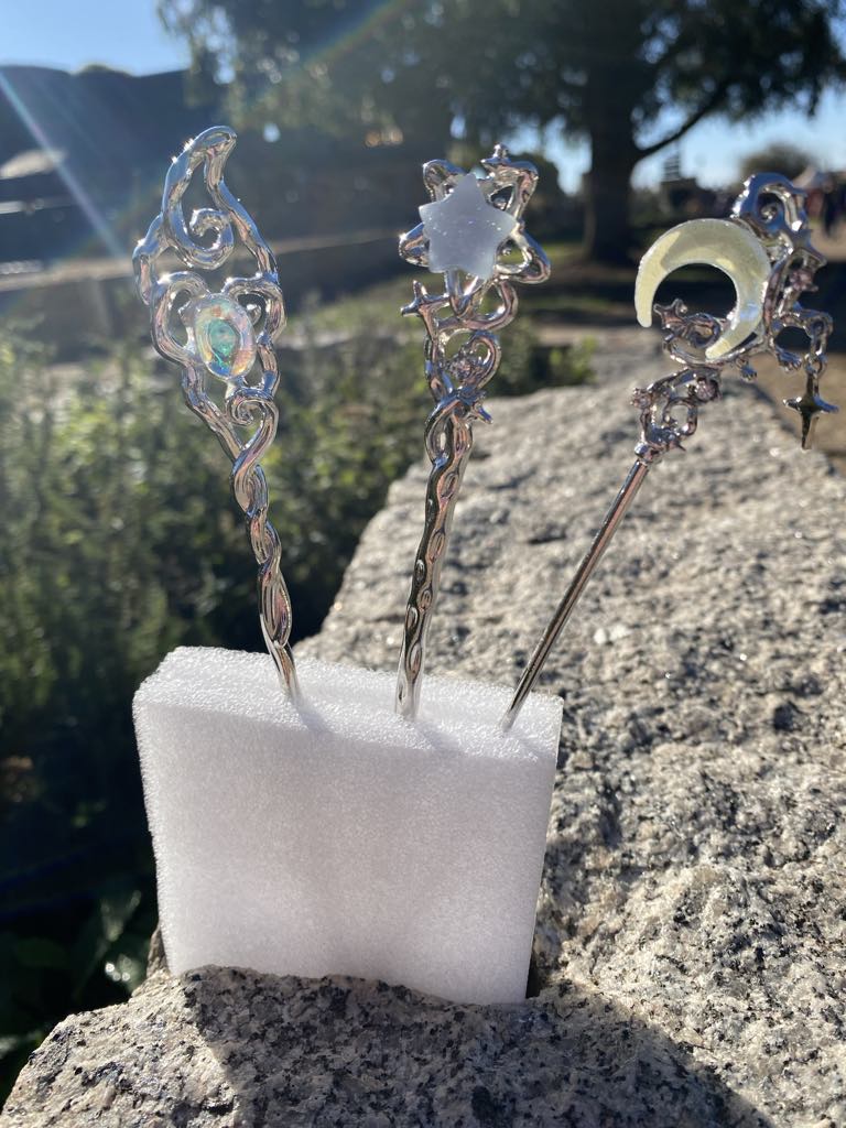 Hair Accessory or Bookmark – Vibrant Colours, Sturdy Metal Fantasy Design