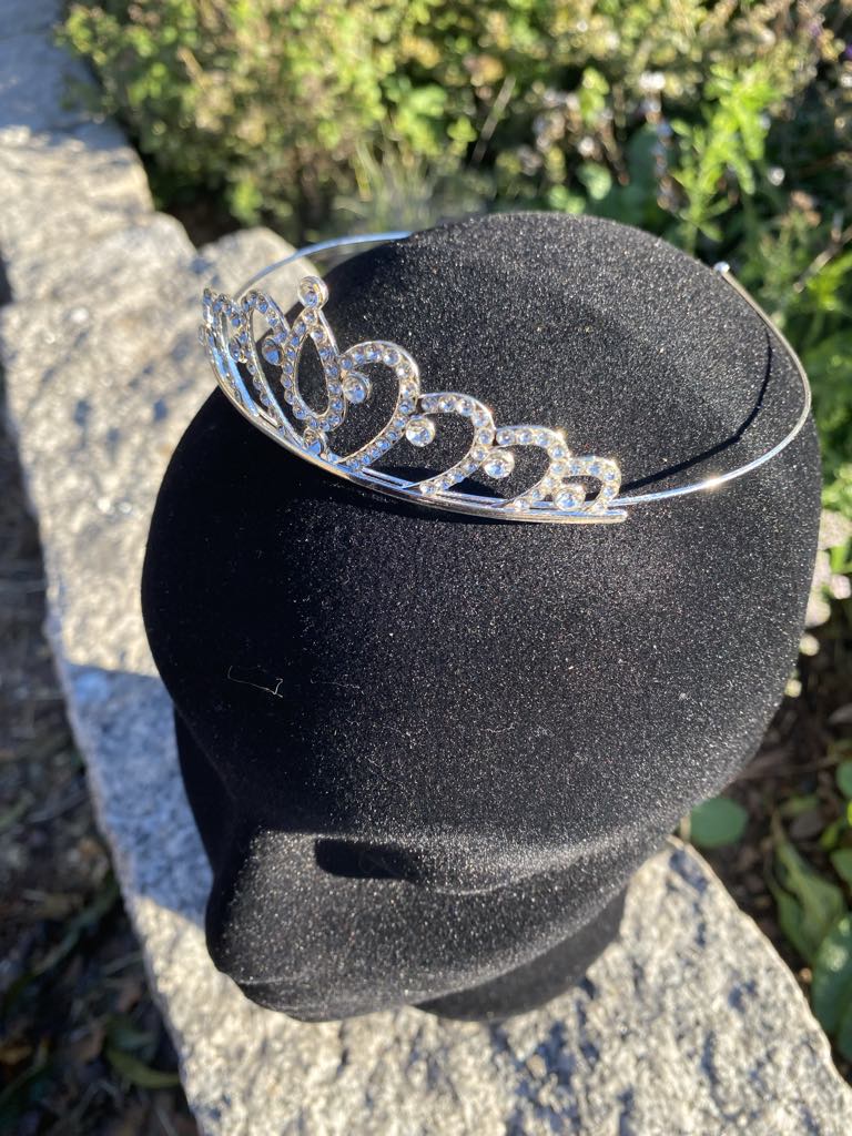 B. Silver Princess Tiara with White Faux Diamantes – Medieval/Fantasy Costume Accessory