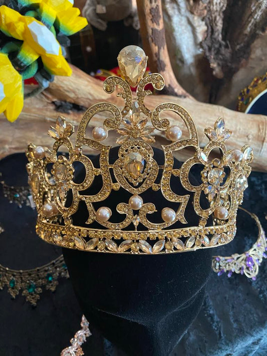 Grand Gold Crown with Faux Diamantes & Pearls