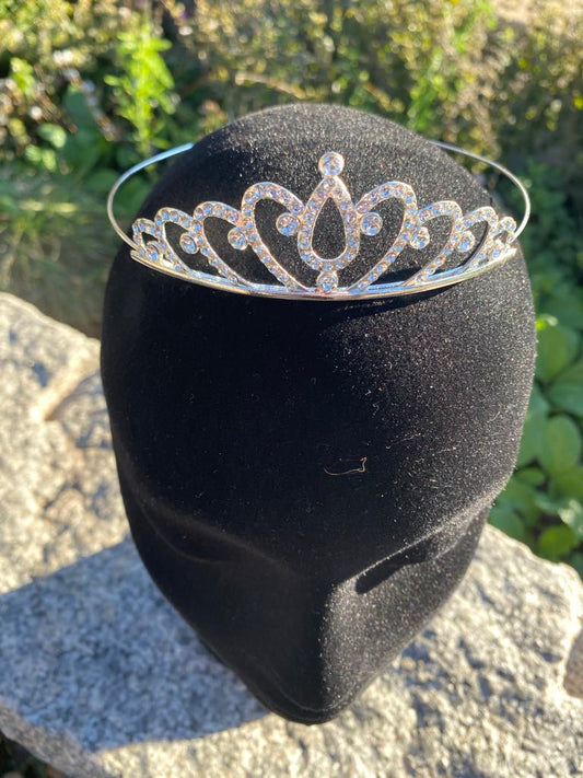B. Silver Princess Tiara with White Faux Diamantes – Medieval/Fantasy Costume Accessory
