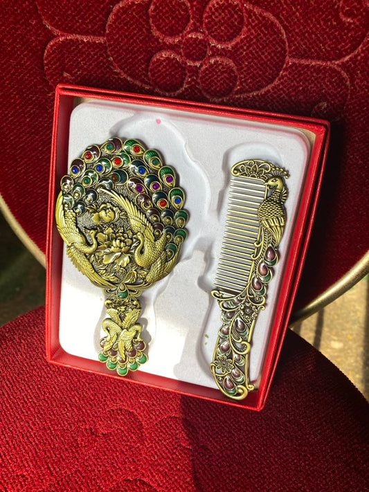 Ornate Handheld Mirror & Comb Set 14cm